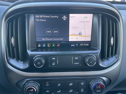 Used 2022 Chevrolet Colorado Z71 w/ Safety Package AWD/4WD image 13