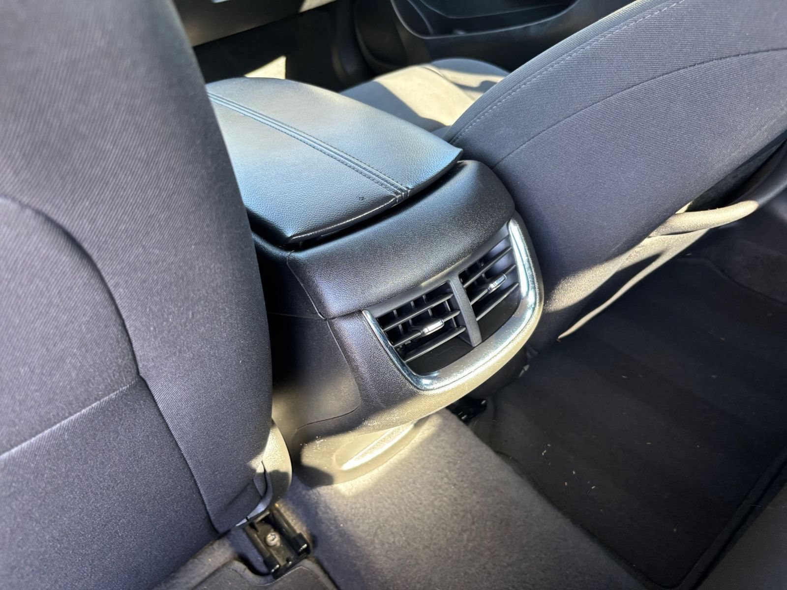 Used 2023 Chevrolet Malibu LT FWD image 24