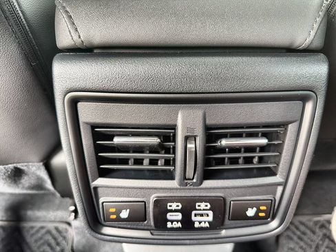 New 2026 Subaru Outback Limited AWD/4WD image 36