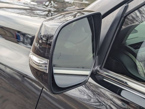 Used 2017 Lexus GX 460 Premium w/ Premium Package image 22