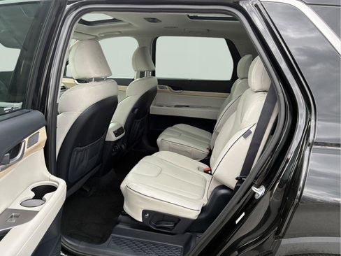 Used 2024 Hyundai Palisade Limited AWD/4WD image 16