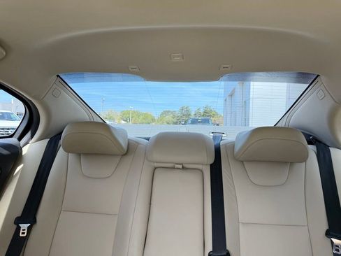 Used 2018 Volvo S60 T5 Inscription image 19