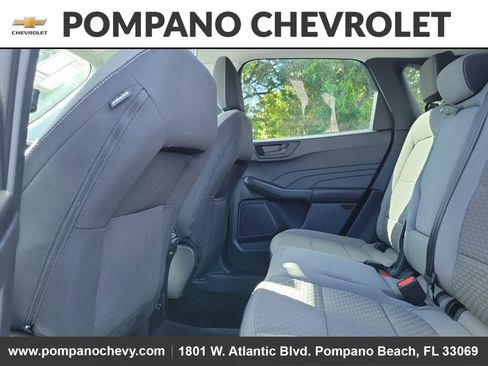 Used 2022 Ford Escape SE w/ SE Sport Appearance Package image 15