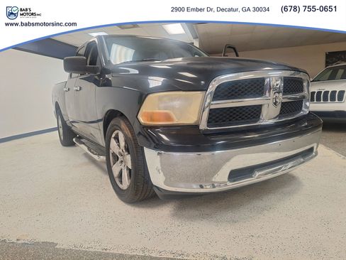 Used 2011 RAM 1500 Classic SLT RWD image 1