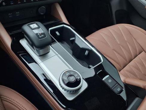 New 2025 Mitsubishi Outlander SEL FWD image 15