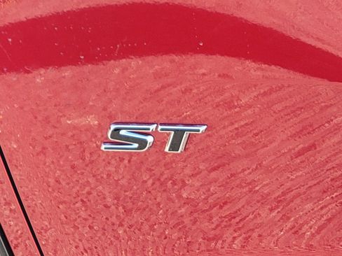 New 2026 Buick Enclave Sport Touring w/ Power Package image 13