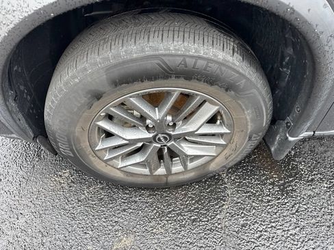 Used 2023 Nissan Rogue S AWD/4WD image 12
