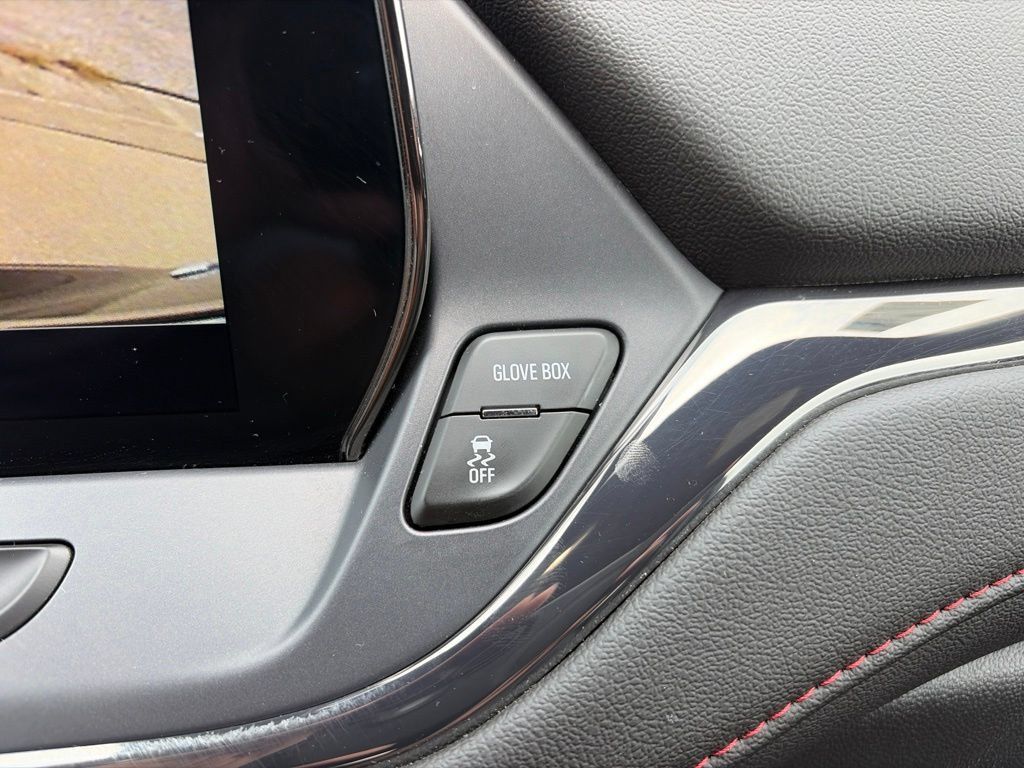 Used 2025 Chevrolet Blazer RS FWD image 17