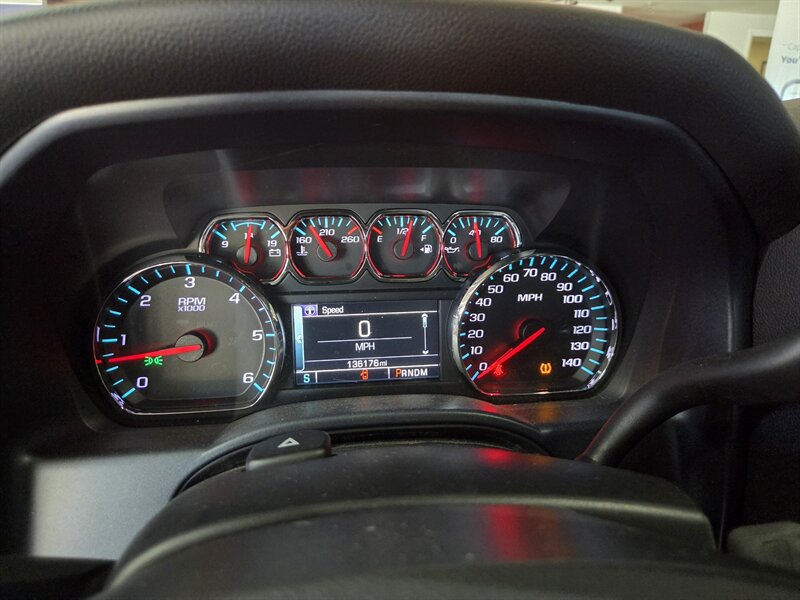 Used 2015 Chevrolet Silverado 1500 LT w/ All Star Edition AWD/4WD image 26