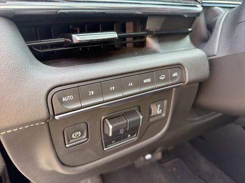 Used 2021 Cadillac Escalade ESV Sport w/ Driver Assist Tech Package image 10