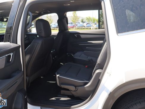 Used 2026 Buick Enclave Preferred FWD image 24