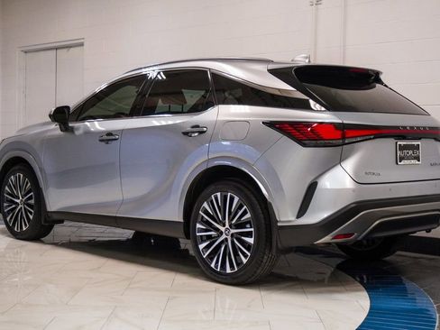 Used 2023 Lexus RX 350 Premium Plus w/ Cold Area Package FWD image 4