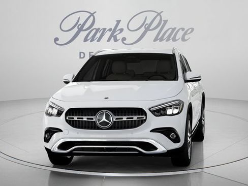 Used 2025 Mercedes-Benz GLA 250 4MATIC image 35