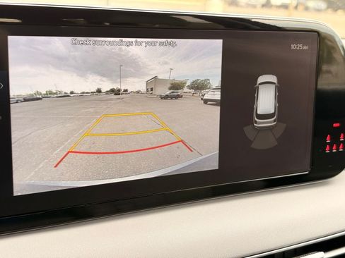 Used 2025 Hyundai Palisade SEL FWD image 24