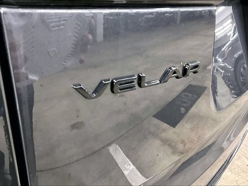 New 2026 Land Rover Range Rover Velar Dynamic SE AWD/4WD image 9