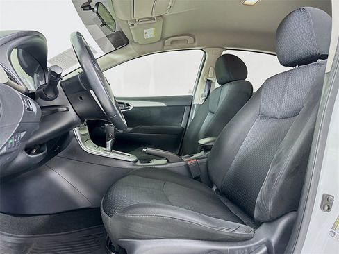 Used 2014 Nissan Sentra SR w/ SR Driver Package image 9