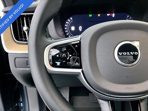 Certified 2026 Volvo XC60 B5 Plus AWD/4WD image 24