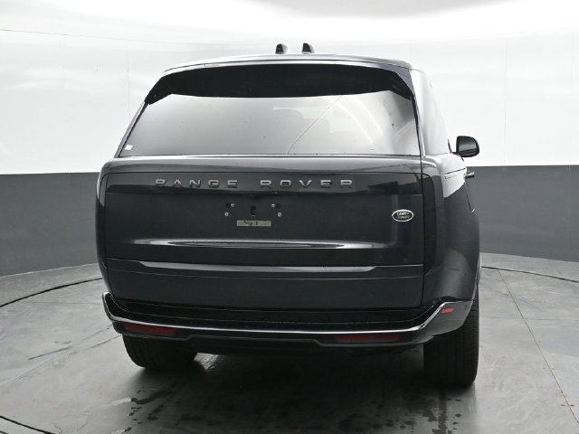 Used 2023 Land Rover Range Rover Long Wheelbase Autobiography AWD/4WD image 3