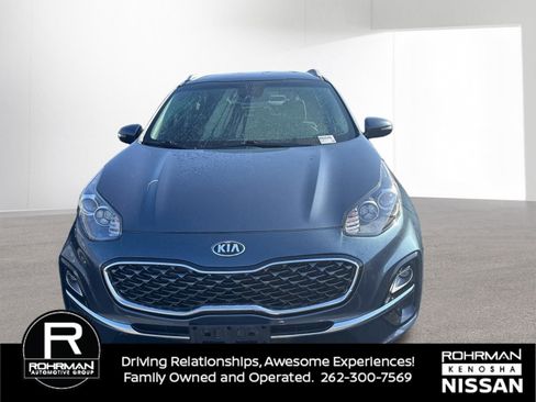 Used 2020 Kia Sportage EX image 3