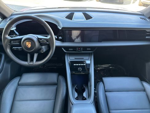 Certified 2025 Porsche Macan 4 Electric image 6