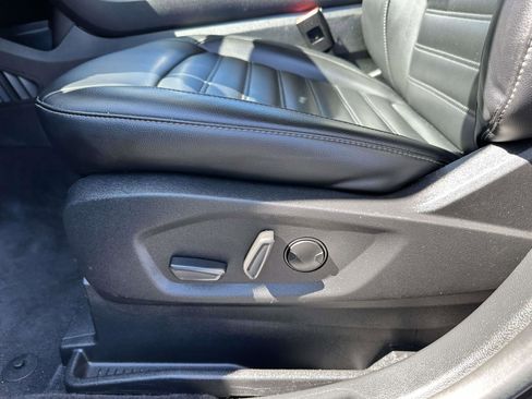 Used 2023 Ford Edge SEL image 11