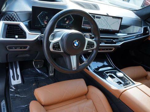 Used 2024 BMW X7 xDrive40i w/ M Sport Package AWD/4WD image 23