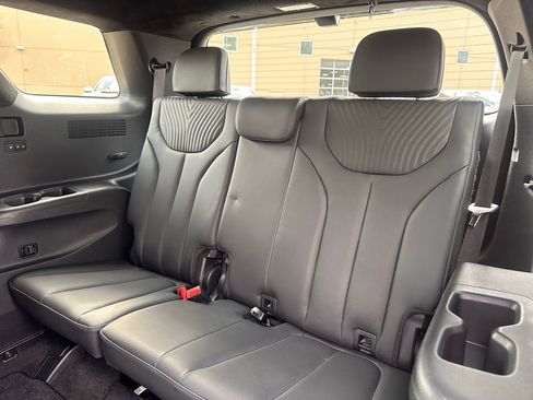 Used 2025 Hyundai Palisade Calligraphy image 21