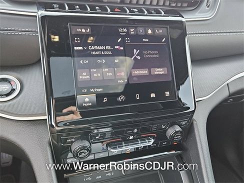 New 2025 Jeep Grand Cherokee L Laredo w/ Luxury Tech Group I image 21