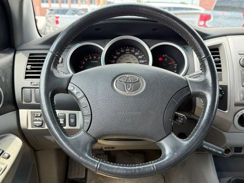 Used 2010 Toyota Tacoma 4x4 Access Cab w/ SR5 Pkg #2 image 16