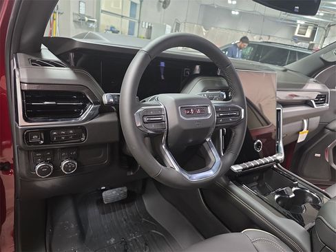 New 2026 GMC Yukon Elevation w/ LPO, Floor Liner Package image 17