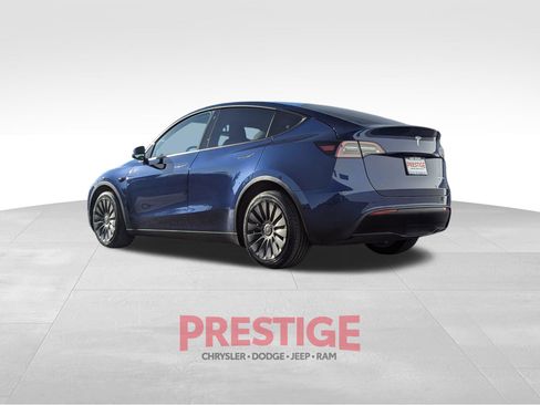 Used 2021 Tesla Model Y Long Range AWD/4WD image 14