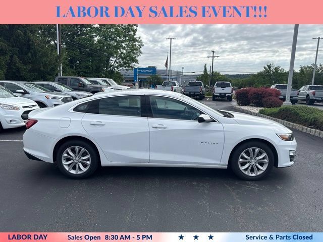Used 2022 Chevrolet Malibu LT FWD image 8