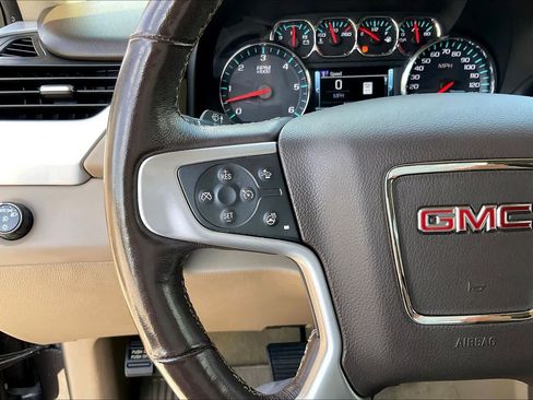 Used 2018 GMC Yukon SLT w/ Premium Edition RWD image 24