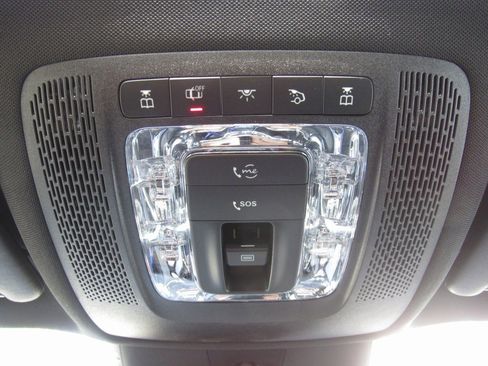 New 2025 Mercedes-Benz GLB 250 4MATIC image 29