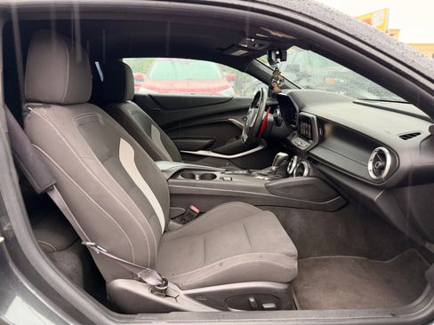 Used 2016 Chevrolet Camaro SS RWD image 23