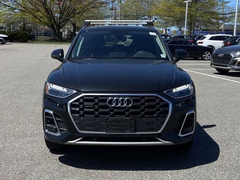 Certified 2023 Audi Q5 2.0T Premium w/ Convenience Package AWD/4WD image 2