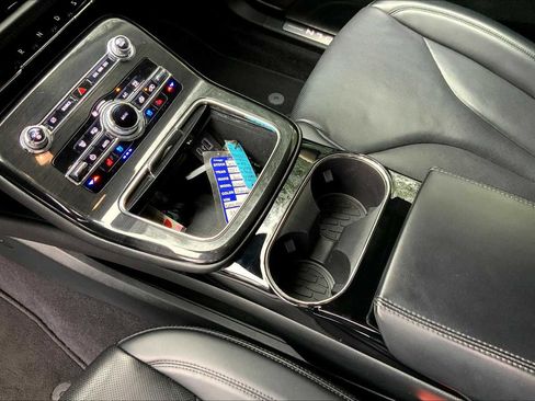 Used 2023 Lincoln Nautilus Reserve w/ Equipment Group 201A image 16