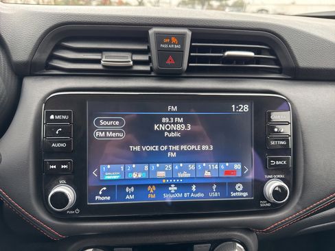 Used 2025 Nissan Versa SR image 26