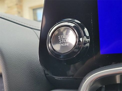 New 2025 Lexus LX 600 4WD w/ Premium Package image 28