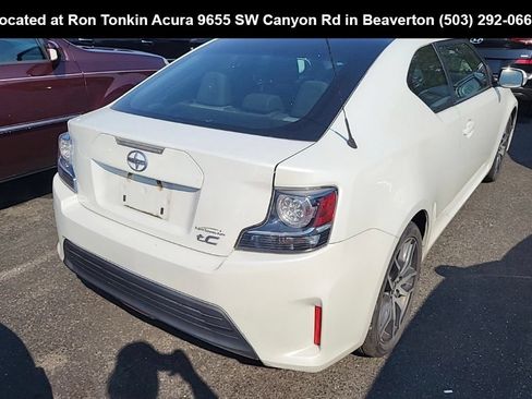 Used 2015 Scion tC FWD image 4