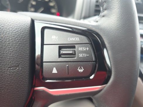 Used 2025 Honda Odyssey Touring image 18