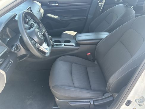 Used 2021 Nissan Altima 2.5 S FWD image 9
