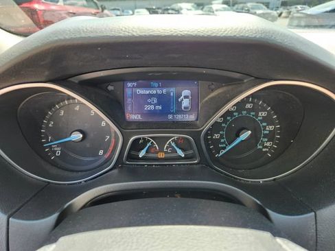Used 2014 Ford Focus SE FWD image 32