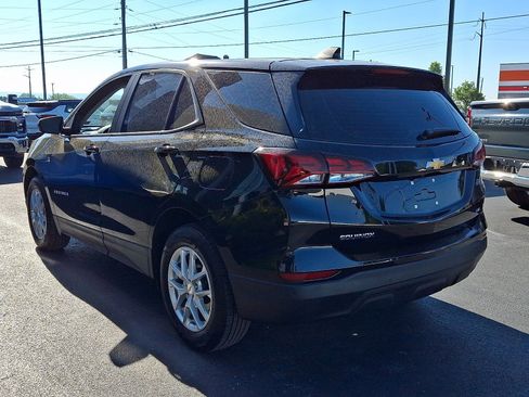 Used 2022 Chevrolet Equinox LS AWD/4WD image 4