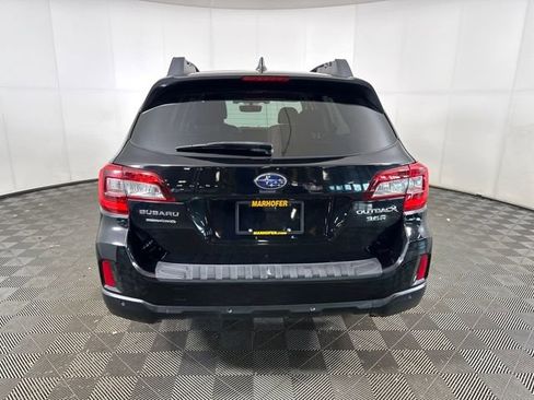 Used 2017 Subaru Outback 3.6R Limited image 4