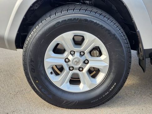 Used 2024 Toyota 4Runner SR5 Premium image 9