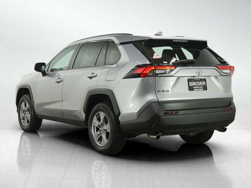 Used 2025 Toyota RAV4 LE AWD/4WD image 3