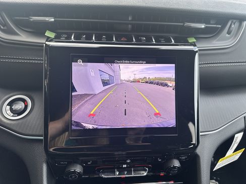 New 2025 Jeep Grand Cherokee Laredo X w/ Luxury Tech Group I image 26