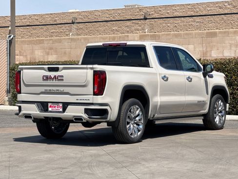 New 2026 GMC Sierra 1500 Denali w/ Denali Reserve Package AWD/4WD image 4