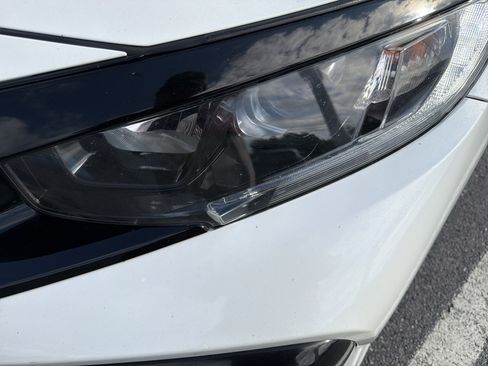 Used 2020 Honda Civic EX image 17
